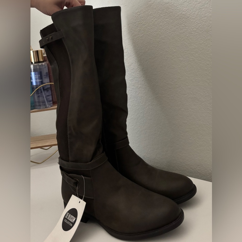 NWT Deblossom Olive Green Faux Suede Wide Calf Boots 8.5